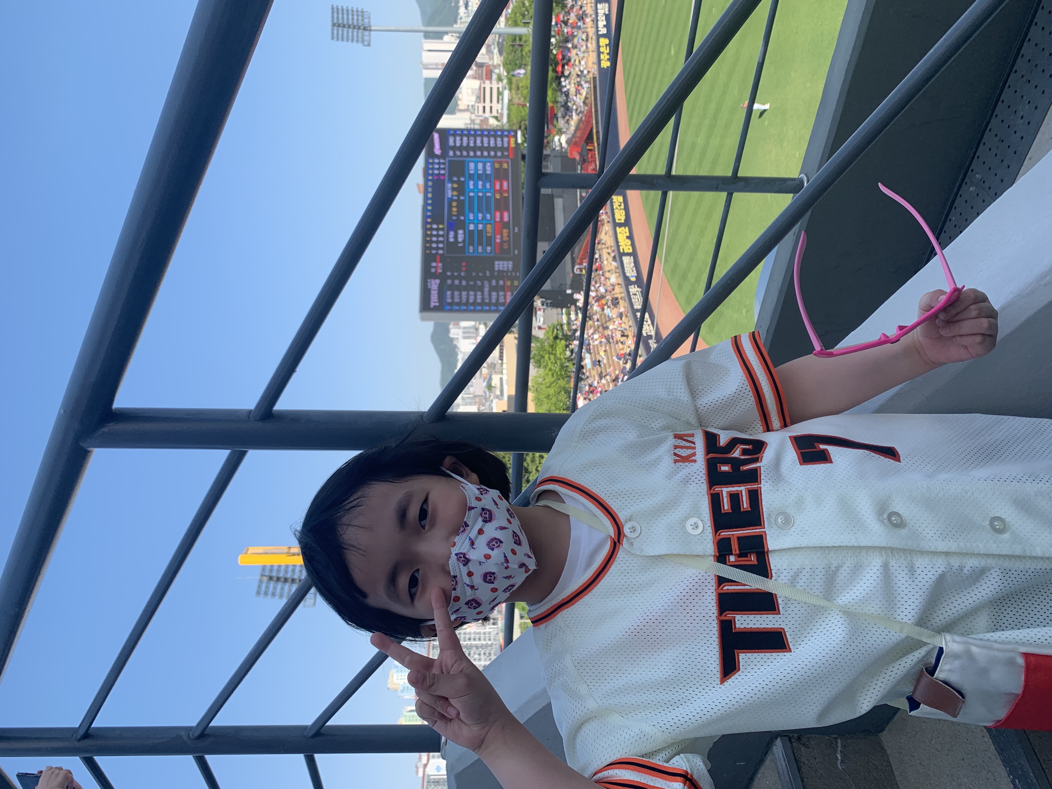 5층 관람석 통로에서 브이!